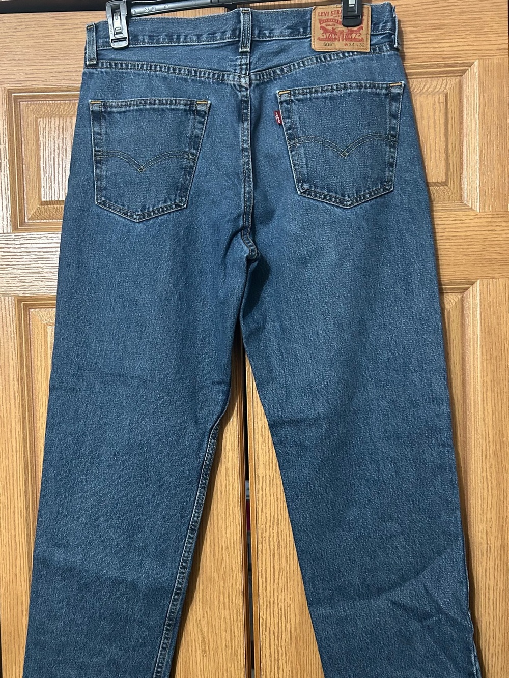 Levis 505 Regular Fit Straight Leg Jeans Mens 34x32 Medium Wash Blue 100% Cotton